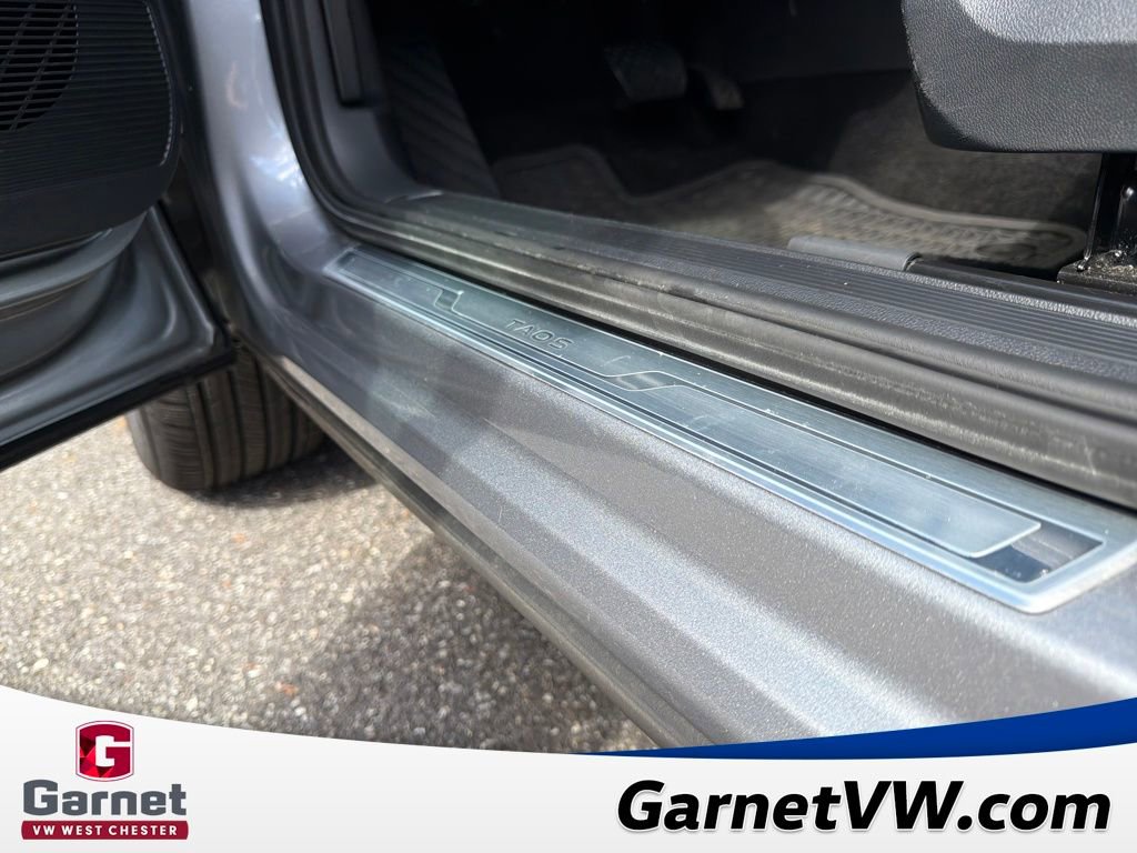 Certified 2024 Volkswagen Taos SE image 46