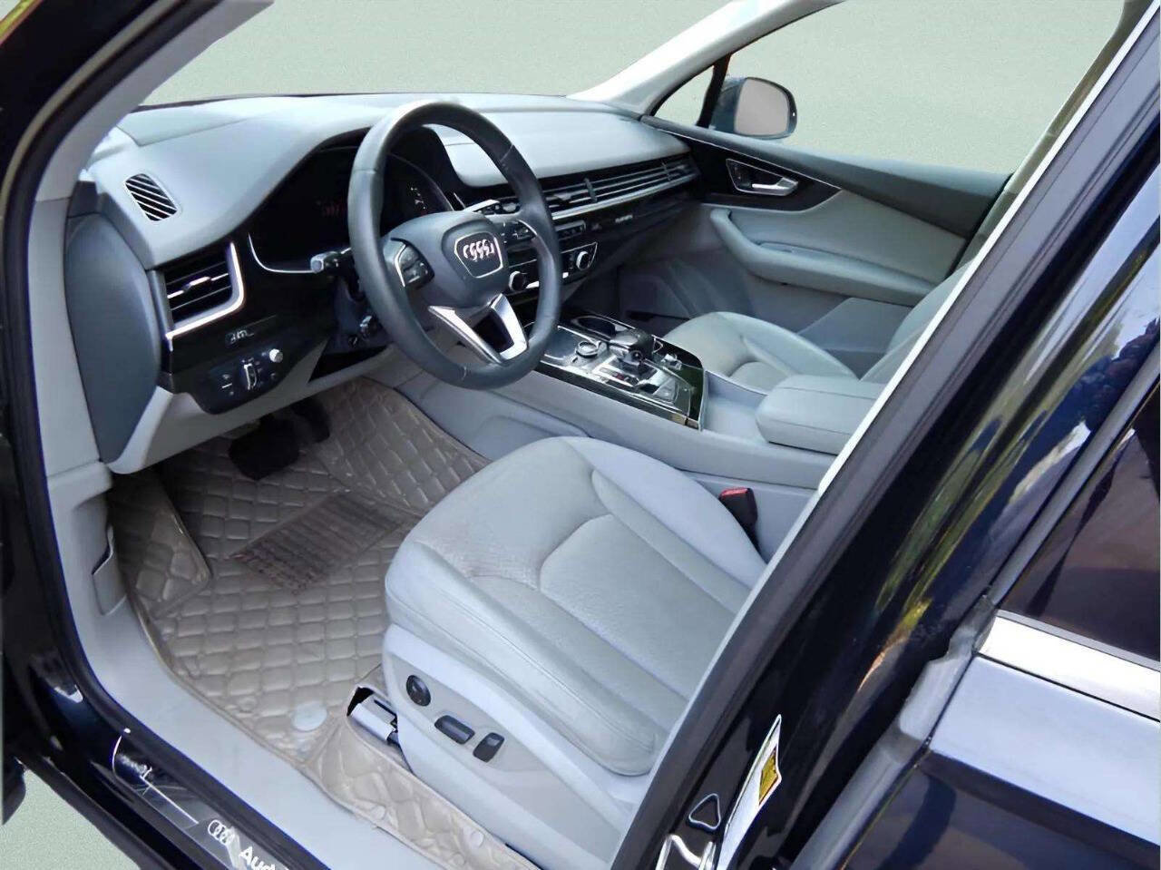 Used 2017 Audi Q7 3.0T Prestige image 11