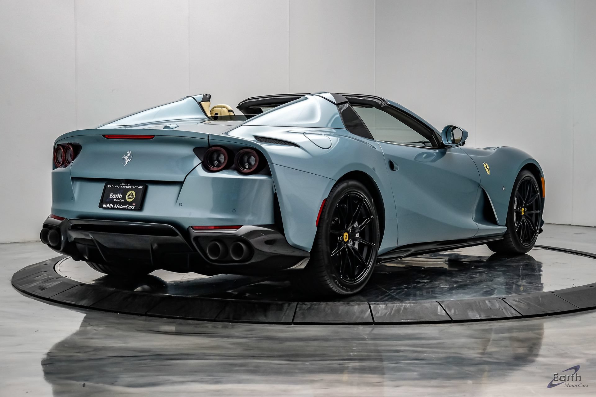 Used 2023 Ferrari 812 GTS RWD image 21