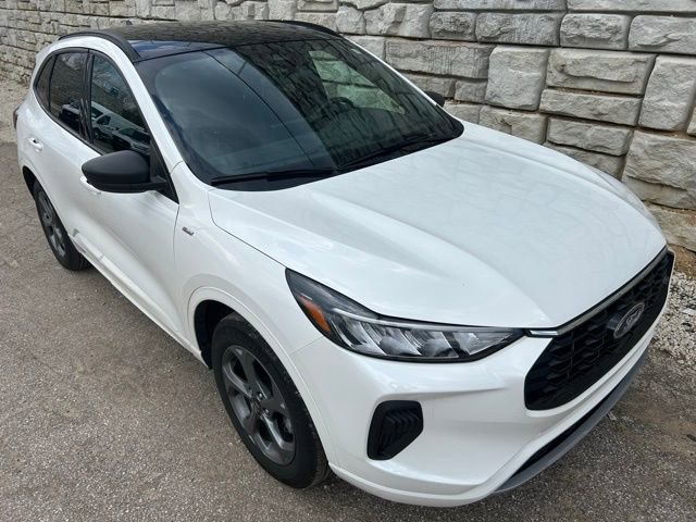Used 2023 Ford Escape ST-Line w/ Tech Pack #1 image 7