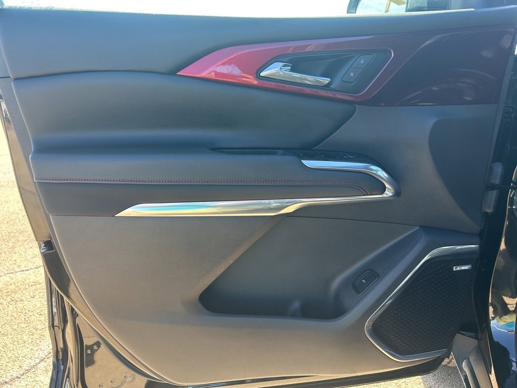 Used 2025 Chevrolet Traverse Z71 w/ Enhanced Driving Package image 13