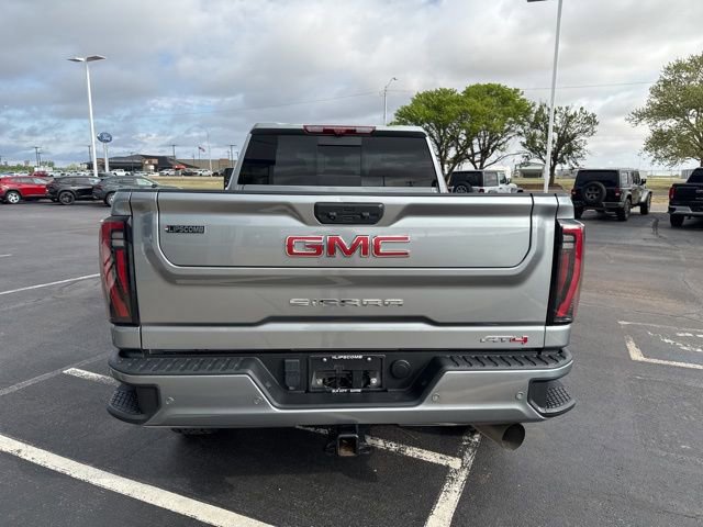 Used 2024 GMC Sierra 2500 AT4 w/ AT4 Premium Plus Package AWD/4WD image 7