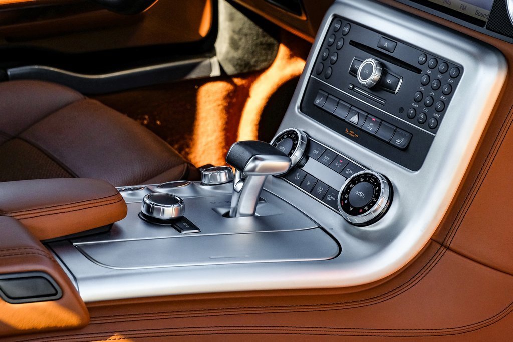 Used 2011 Mercedes-Benz SLS AMG Coupe image 27