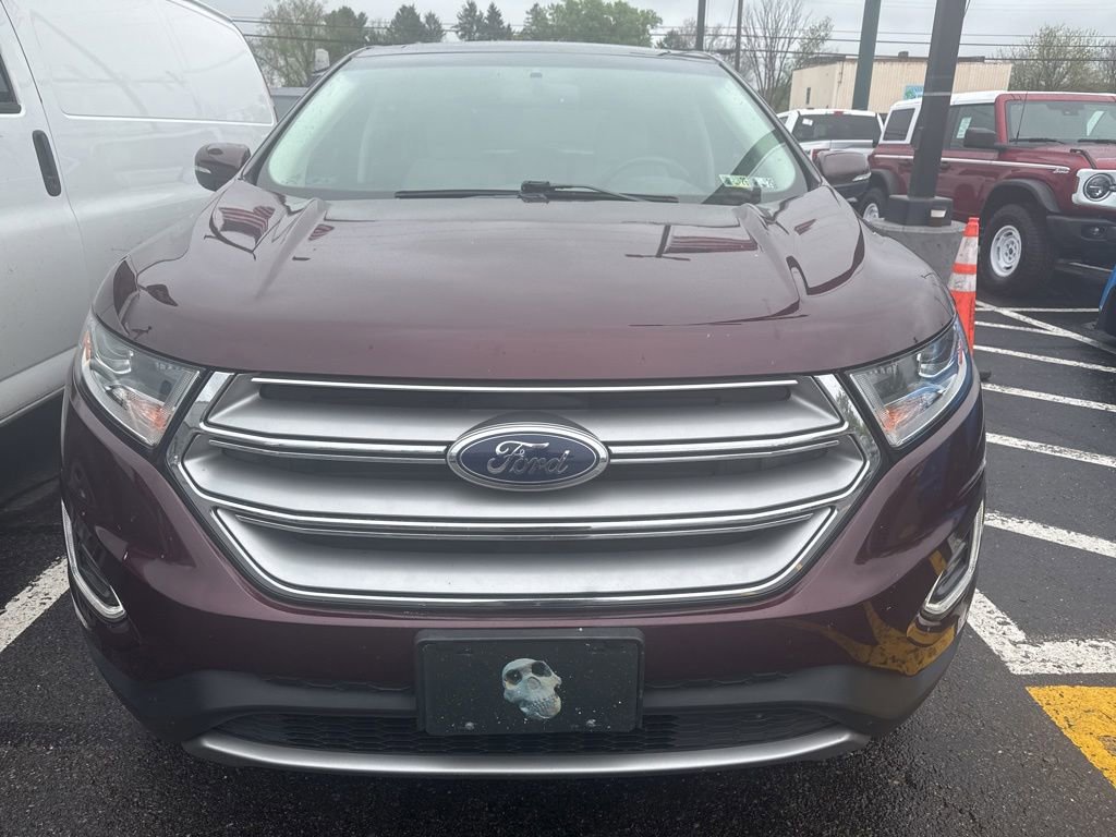 Used 2017 Ford Edge Titanium w/ Equipment Group 301A AWD/4WD image 2