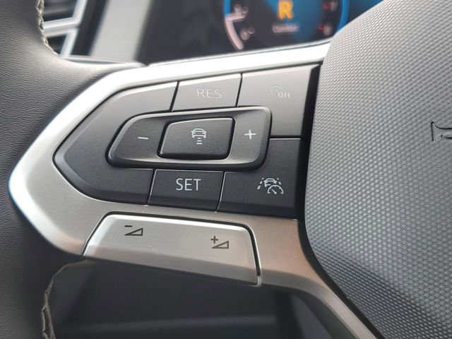 New 2026 Volkswagen Atlas Cross Sport SE FWD image 25