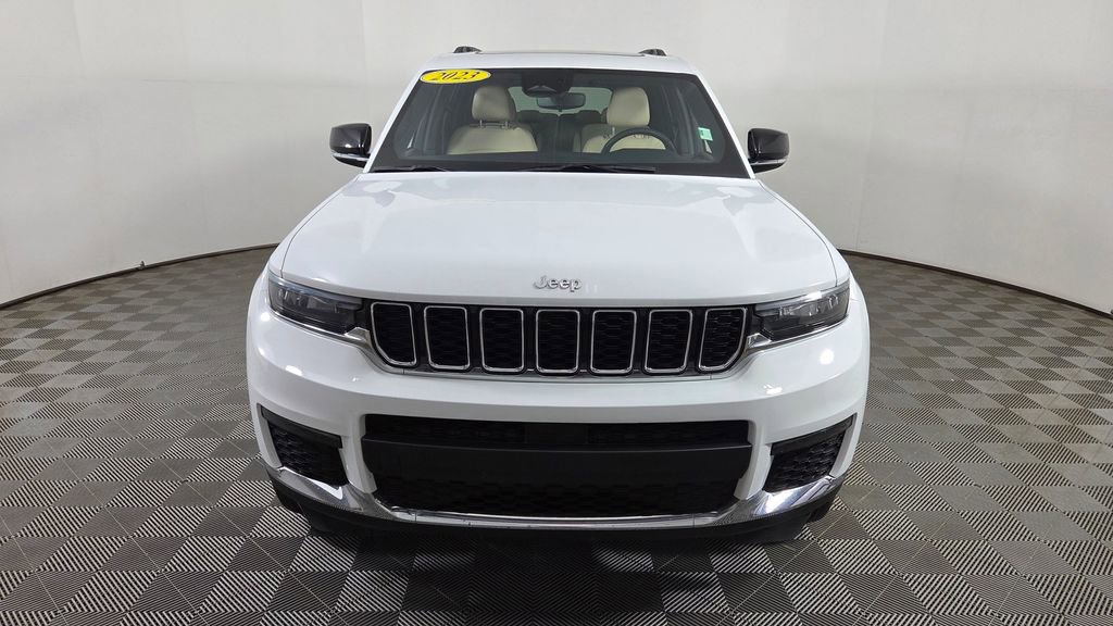 Used 2023 Jeep Grand Cherokee L Limited AWD/4WD image 8