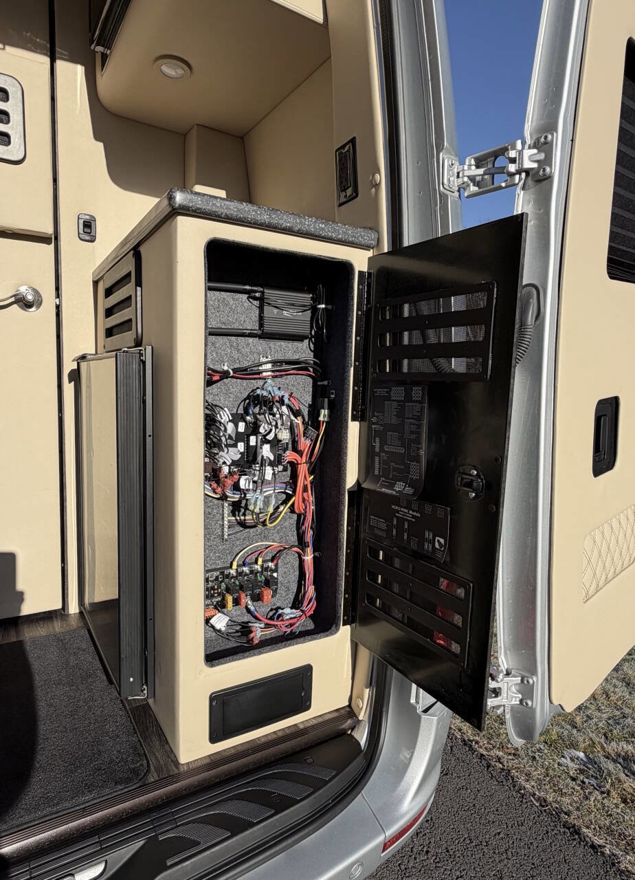 Used 2019 Mercedes-Benz Sprinter 170 image 89