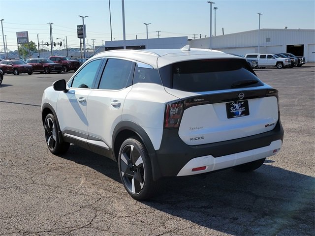 New 2026 Nissan Kicks SR w/ SR Premium Package image 7