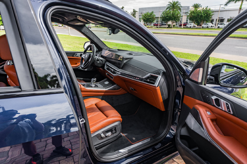 Used 2024 BMW ALPINA XB7 AWD/4WD image 34