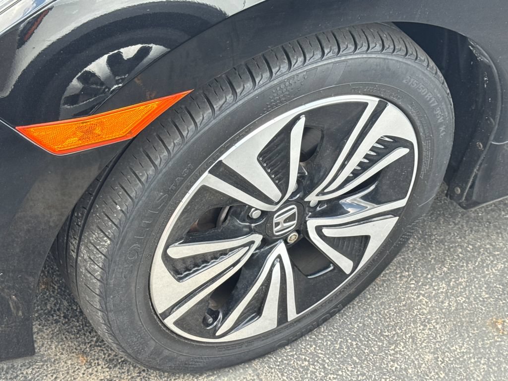 Used 2017 Honda Civic EX-T image 9