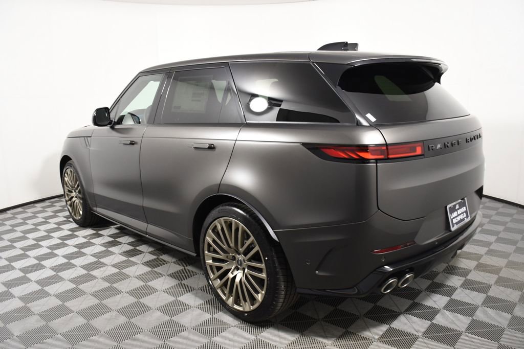 Used 2025 Land Rover Range Rover Sport SV Edition Two image 3