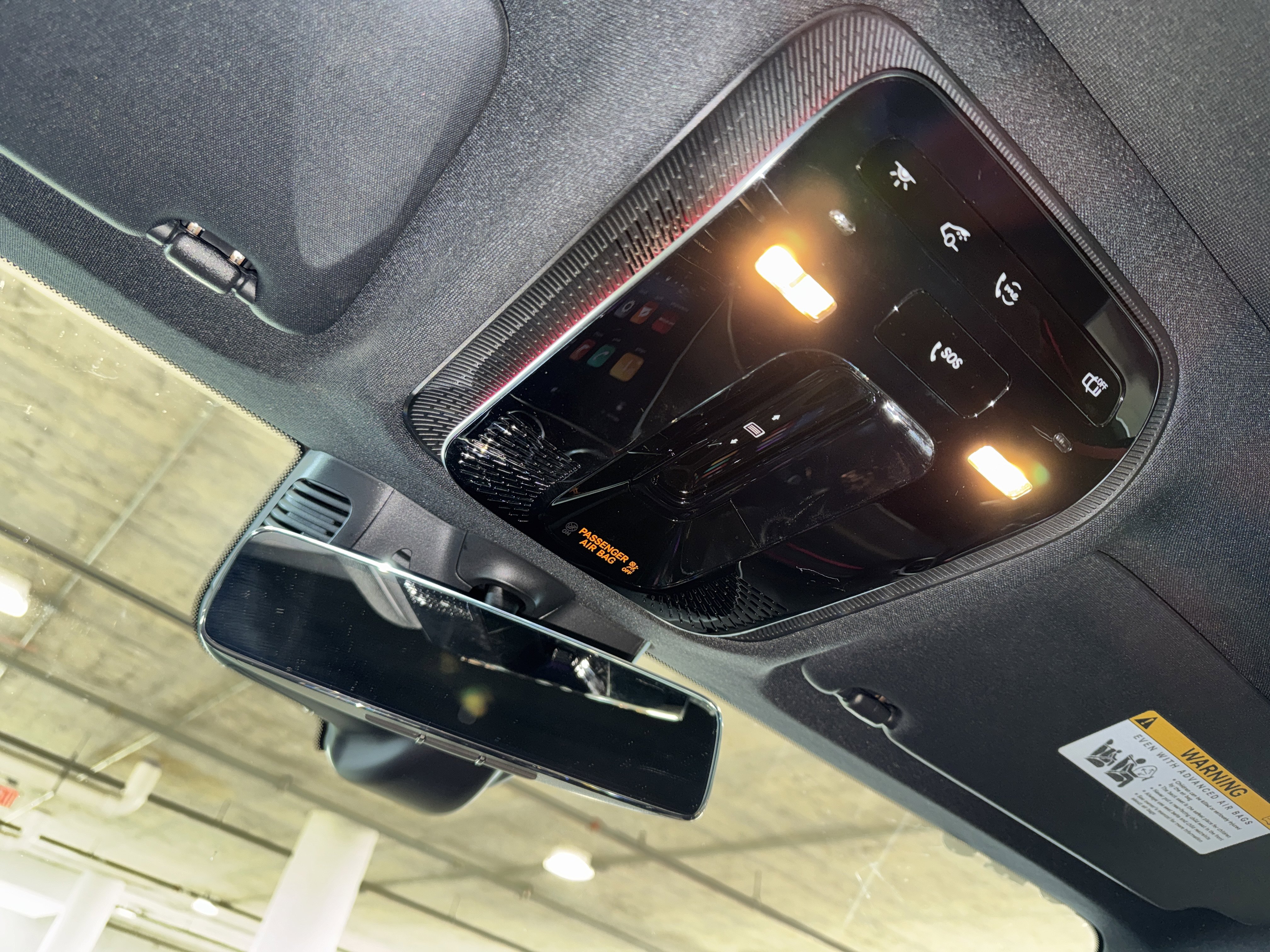 Used 2025 Mercedes-Benz GLC 43 AMG 4MATIC image 32