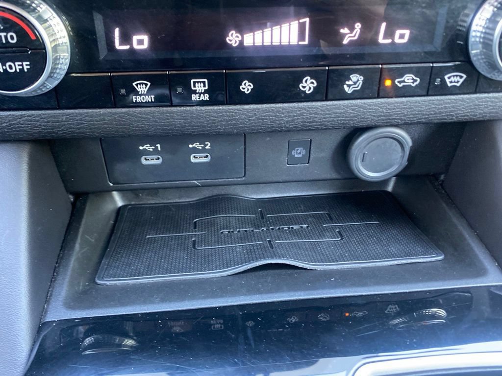 Used 2025 Mitsubishi Outlander SE AWD/4WD image 27