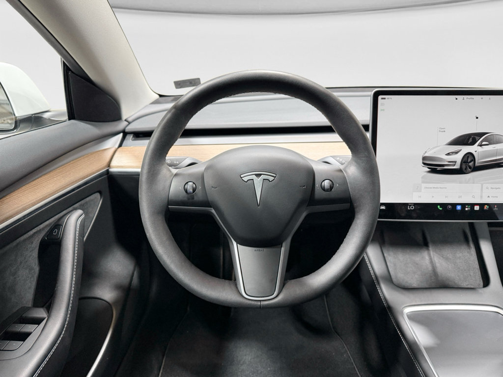 Used 2022 Tesla Model 3 Long Range AWD/4WD image 7