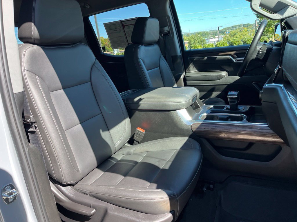 Used 2024 Chevrolet Silverado 1500 RST AWD/4WD image 29