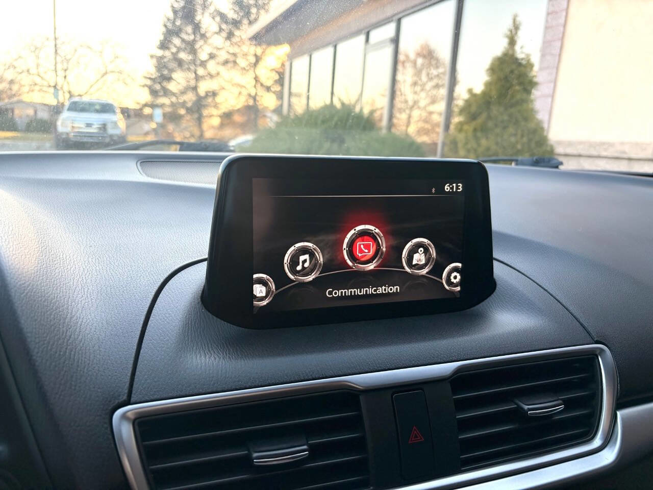 Used 2018 MAZDA MAZDA3 Sport FWD image 22