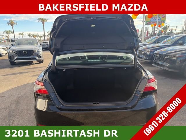 Used 2023 Toyota Camry SE image 11