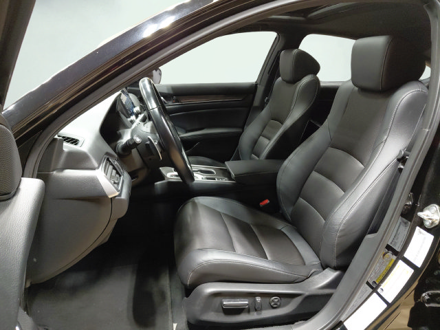 Used 2020 Honda Accord Sport image 27