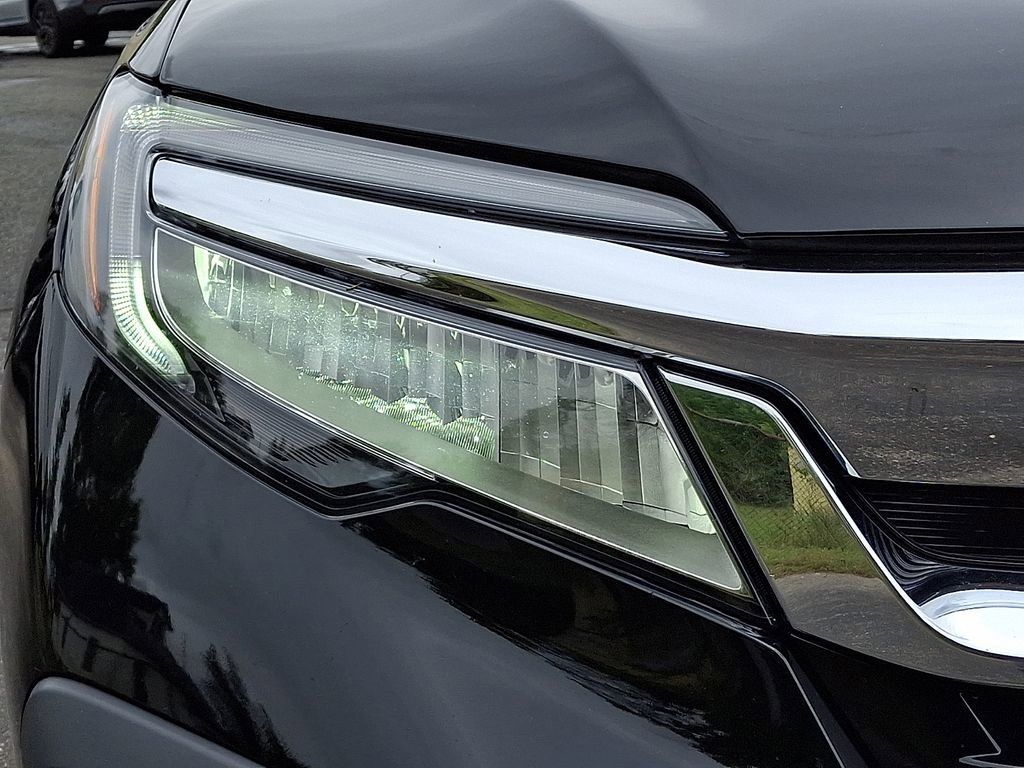 Used 2022 Honda Pilot Touring image 9