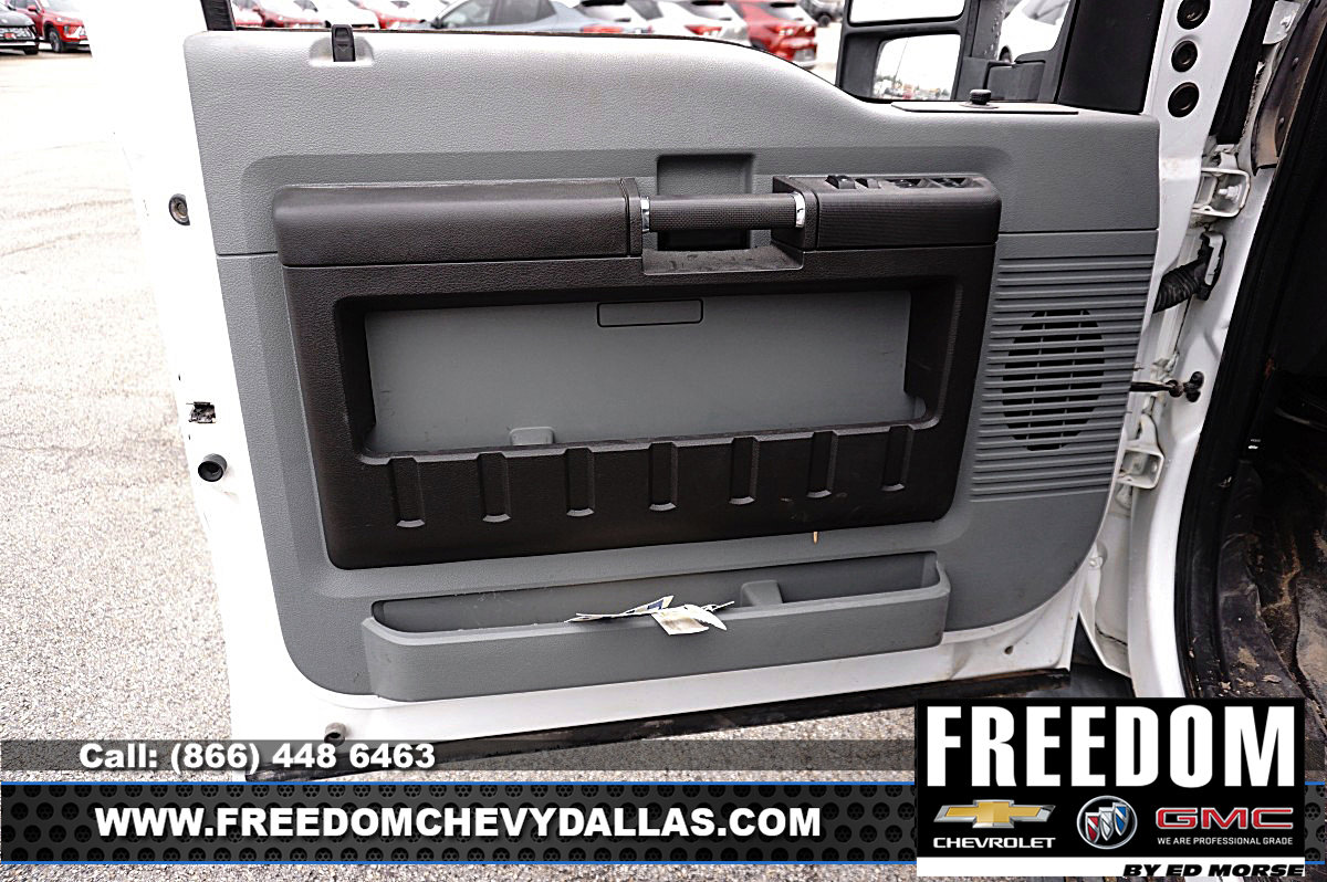 Used 2015 Ford F550 4x4 Crew Cab Super Duty image 27