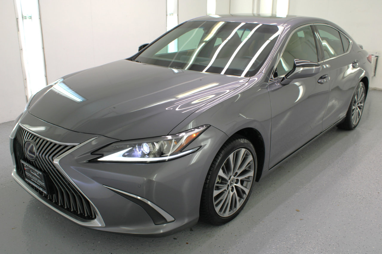 Used 2021 Lexus ES 300h w/ Premium Package image 3