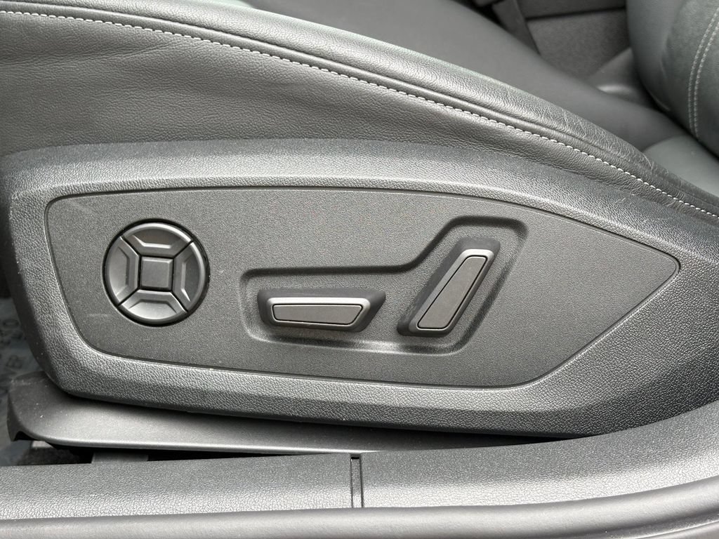Used 2022 Audi A3 2.0T Premium Plus w/ Premium Plus Package FWD image 12