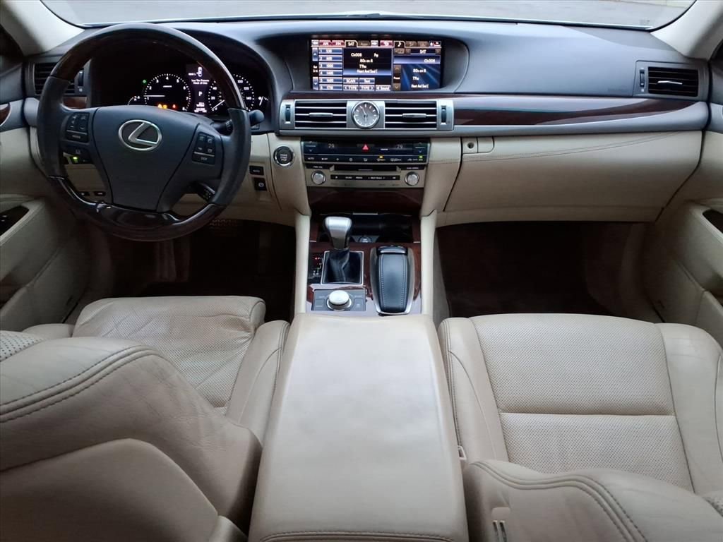 Used 2014 Lexus LS 460 w/ Comfort Package image 25