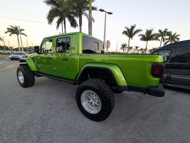 Used 2025 Jeep Gladiator Sport image 10