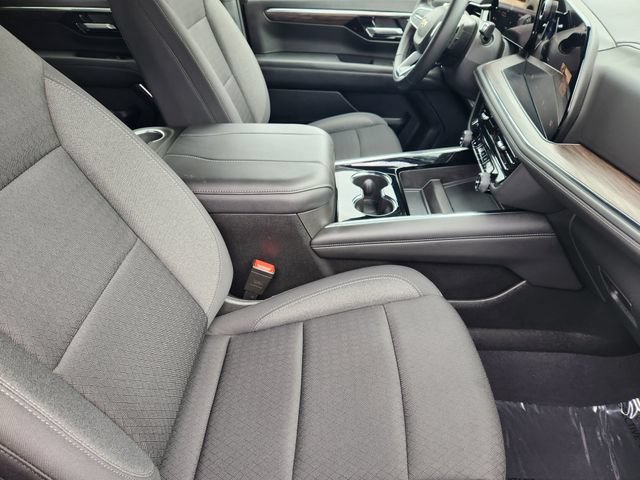 Used 2025 Chevrolet Suburban LS RWD image 19