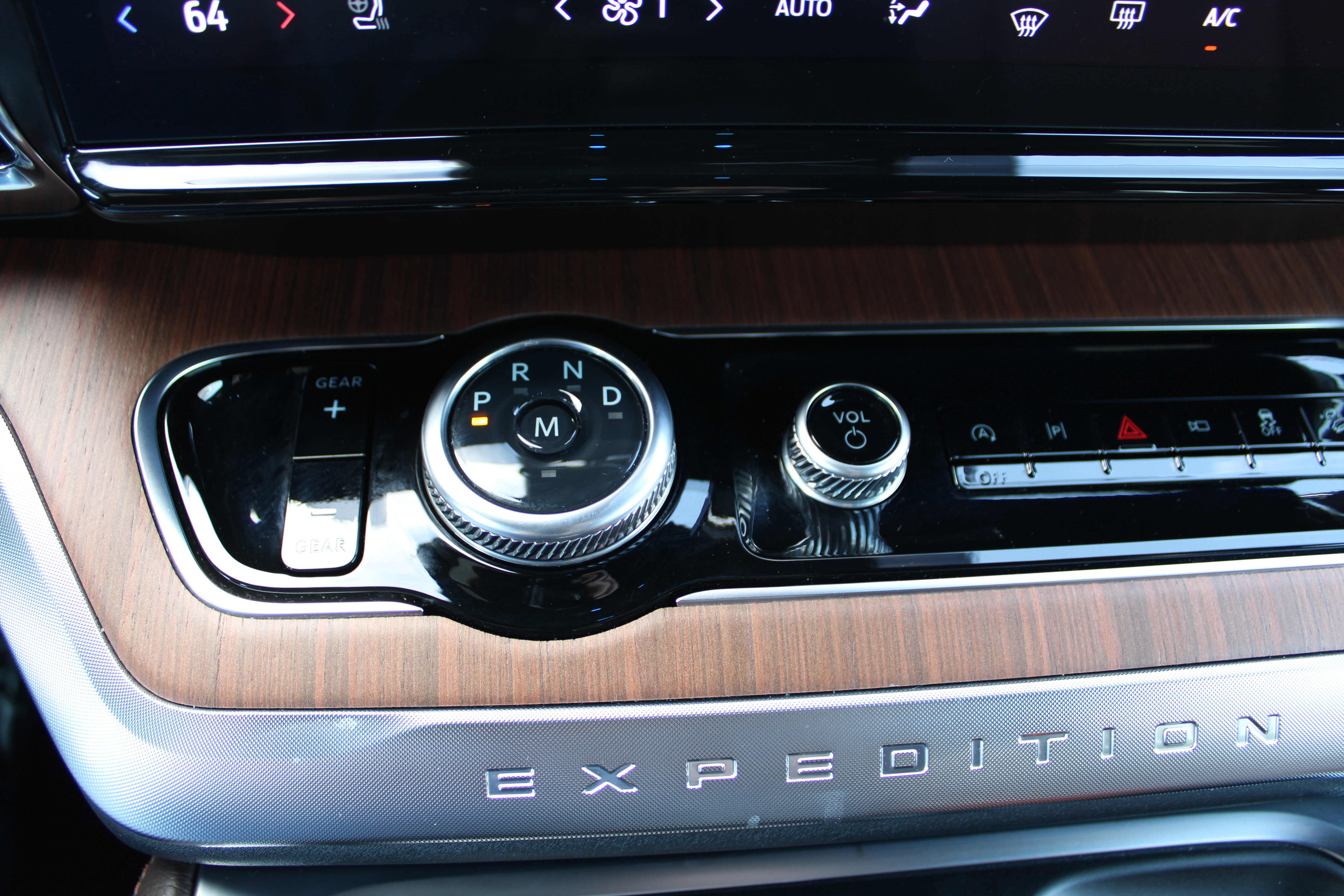 Used 2025 Ford Expedition King Ranch image 23