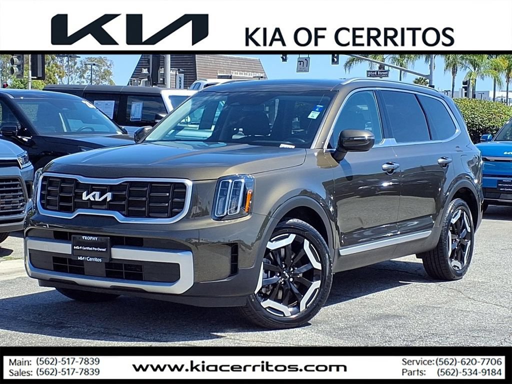 Certified 2023 Kia Telluride S w/ S Sunroof Package