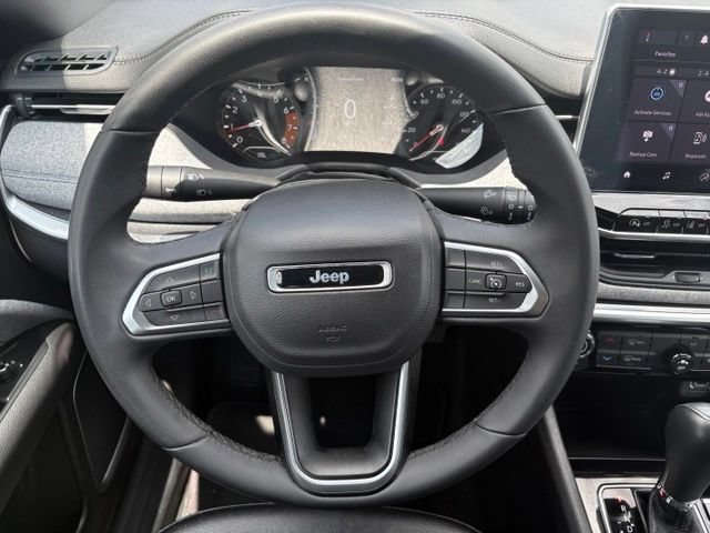 Used 2024 Jeep Compass Latitude AWD/4WD image 23