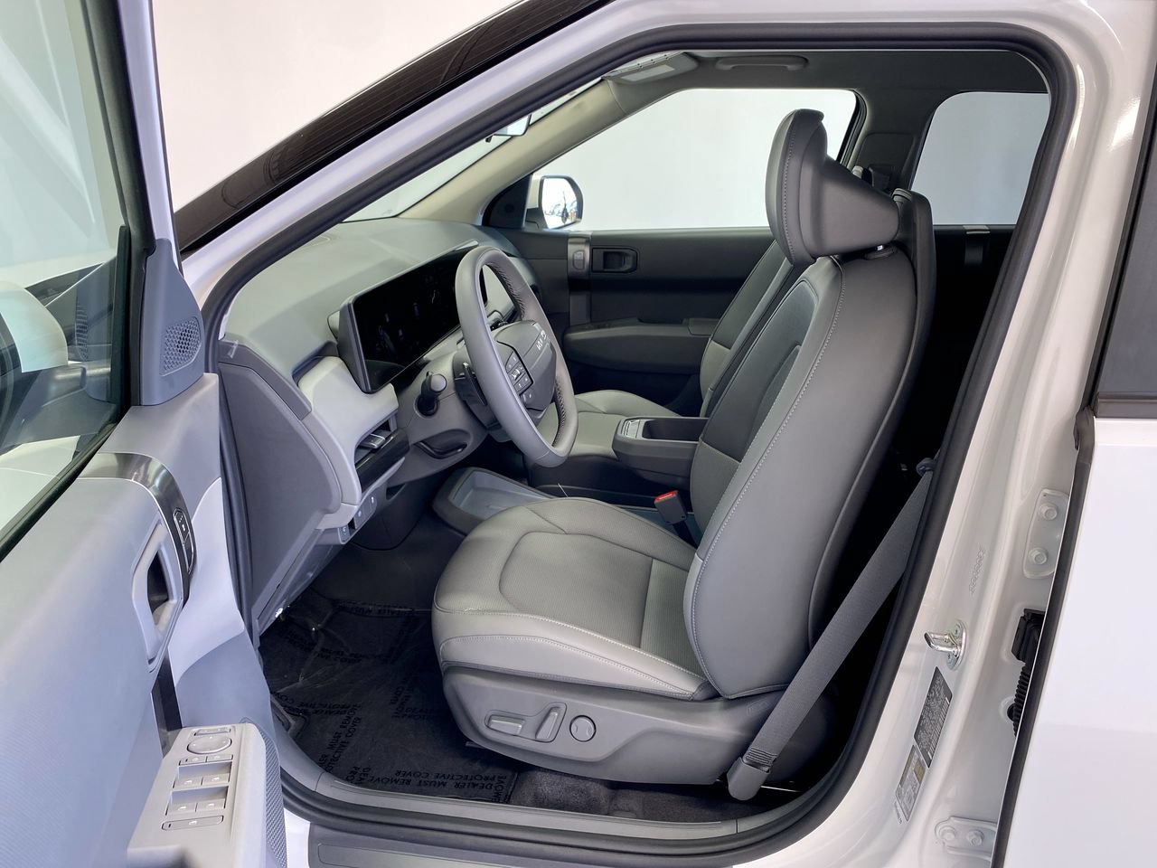 New 2027 Kia EV3 Wind FWD image 16