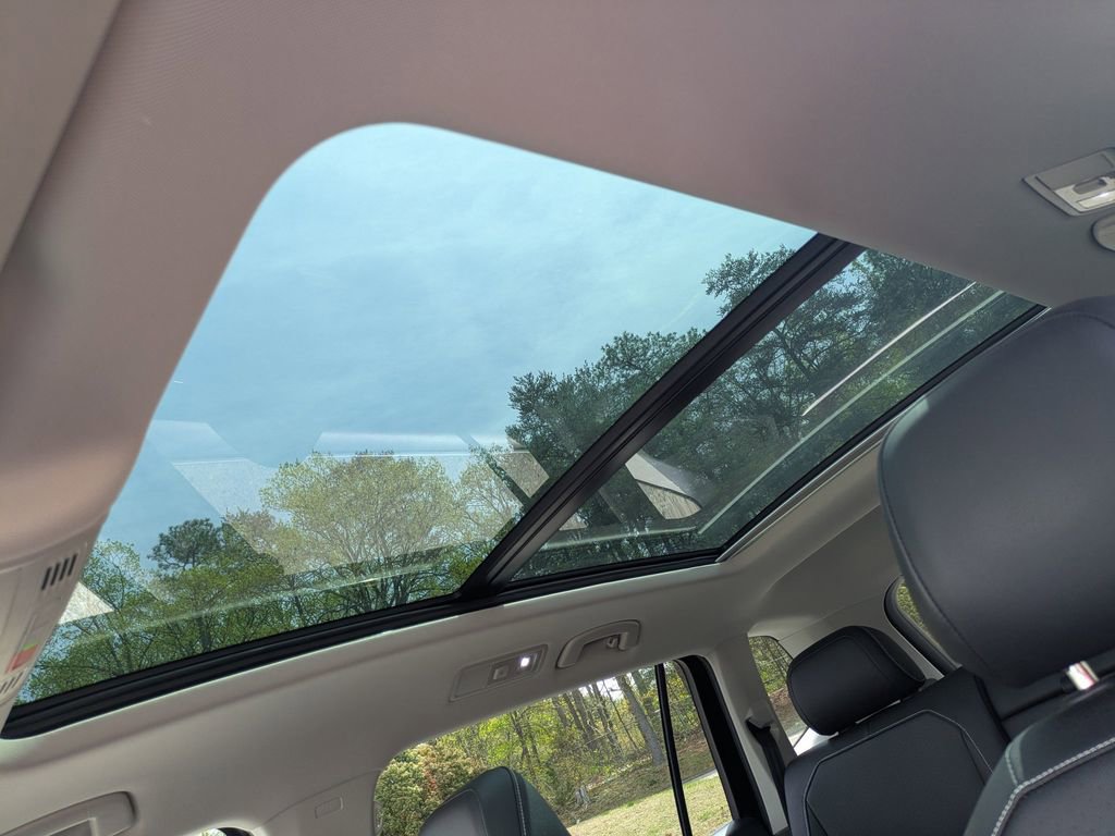 Certified 2022 Volkswagen Tiguan SE image 20