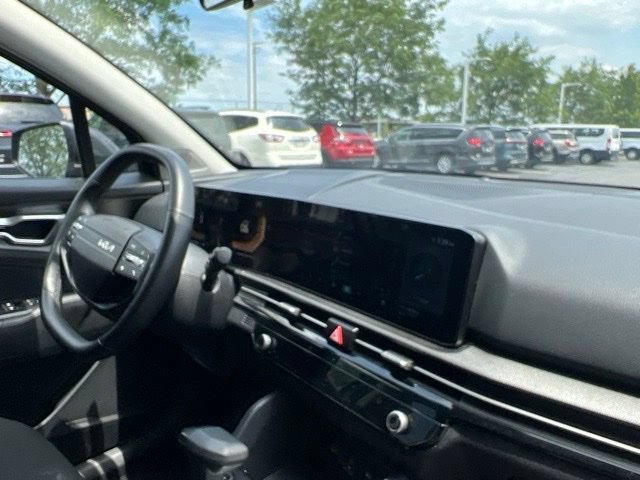 Used 2026 Kia Sportage LX FWD image 34