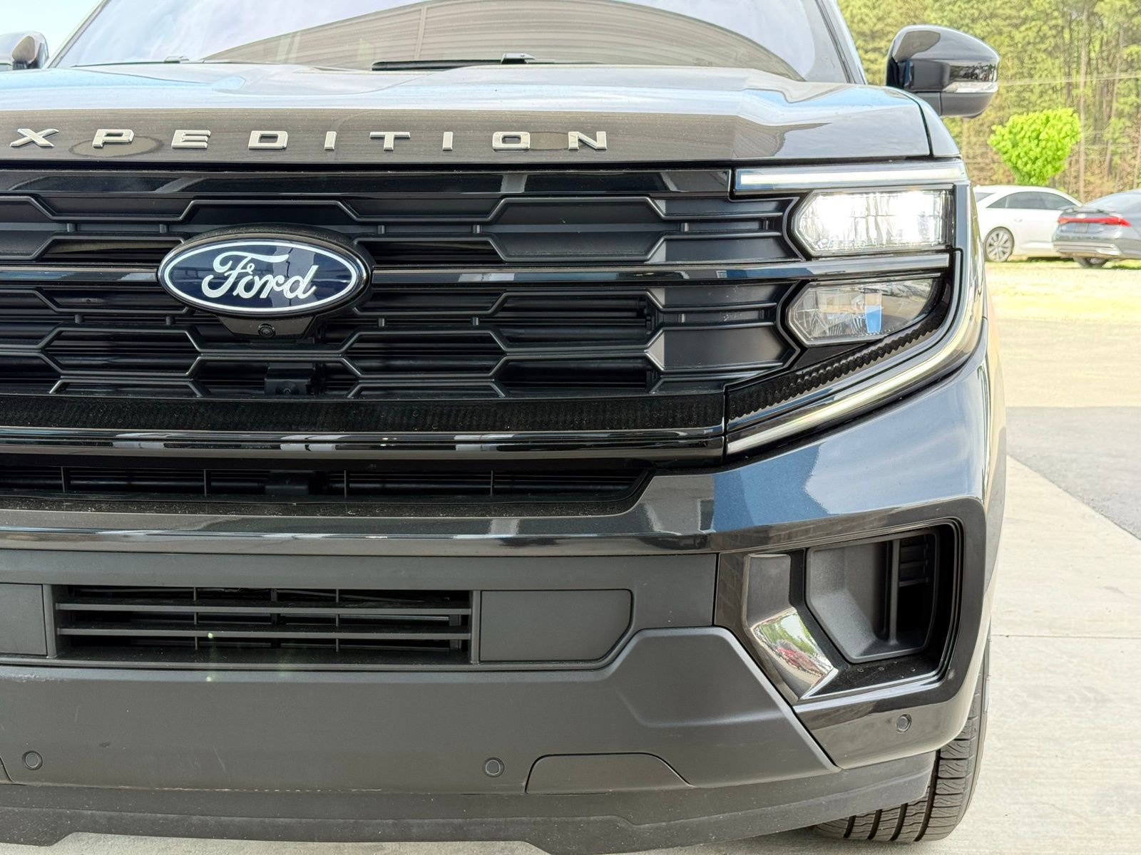 Used 2025 Ford Expedition Active image 6