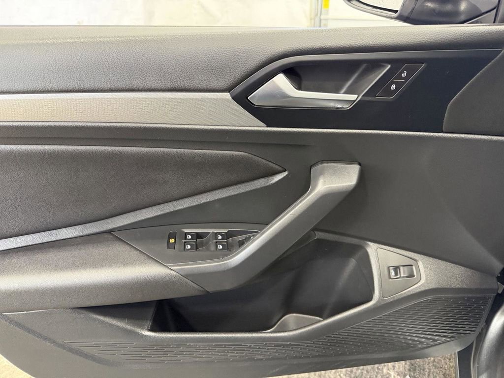 Used 2019 Volkswagen Jetta SE image 14