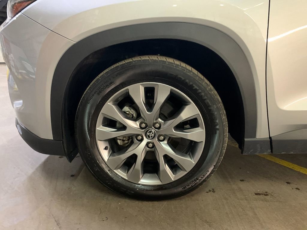 Used 2024 Toyota Grand Highlander Limited image 35