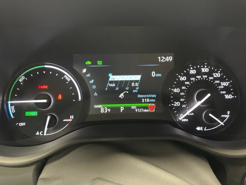 Used 2025 Toyota Sienna LE FWD image 23