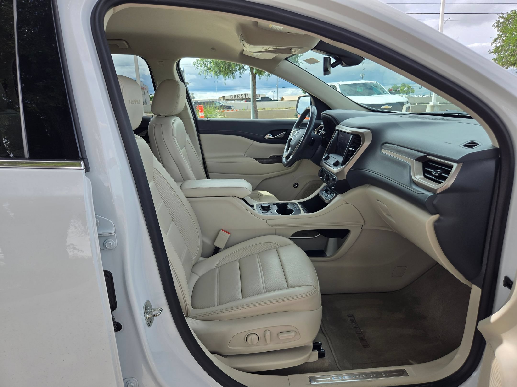 Certified 2020 GMC Acadia Denali w/ Trailering Package AWD/4WD image 24