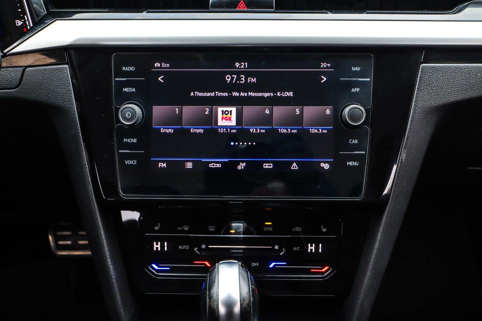 Used 2021 Volkswagen Arteon SE w/ Arteon MDO Package image 27