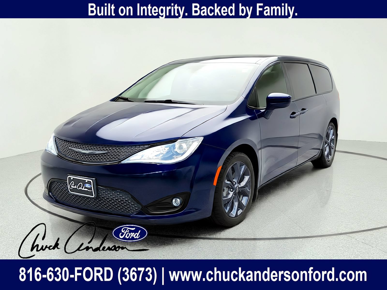 Used 2018 Chrysler Pacifica Touring Plus FWD image 1