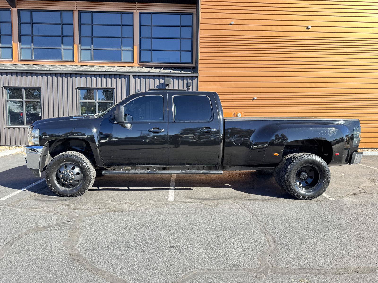 Used 2011 Chevrolet Silverado 3500 LTZ w/ LTZ Plus Package AWD/4WD image 2