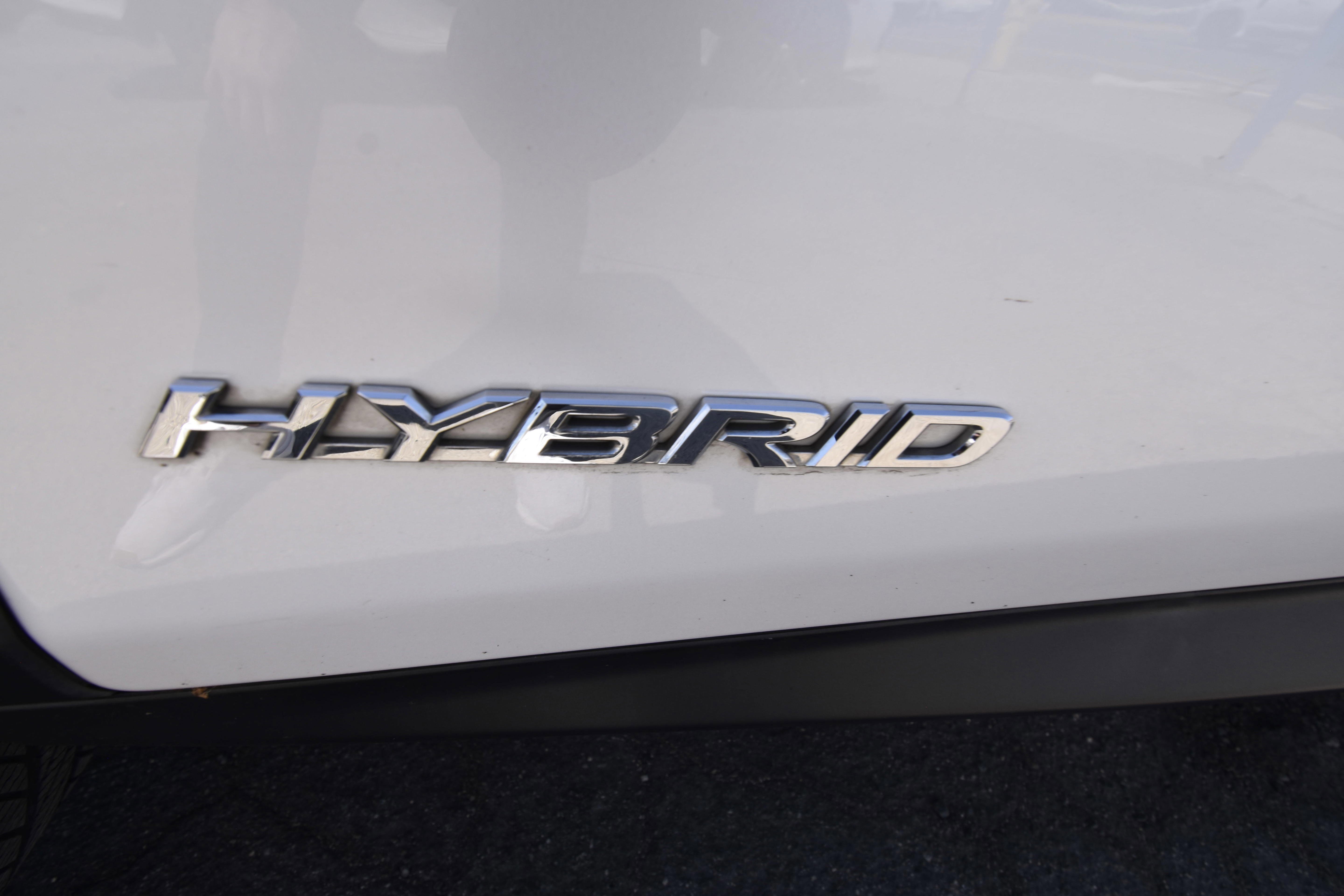 Used 2016 Lexus RX 450h AWD w/ Cold Weather Package image 15