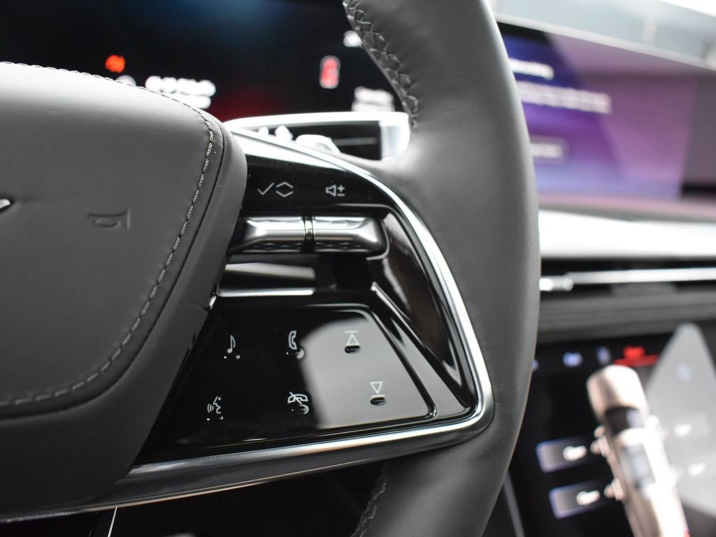 Certified 2026 Cadillac Escalade ESV V w/ LPO, ONYX Package image 17