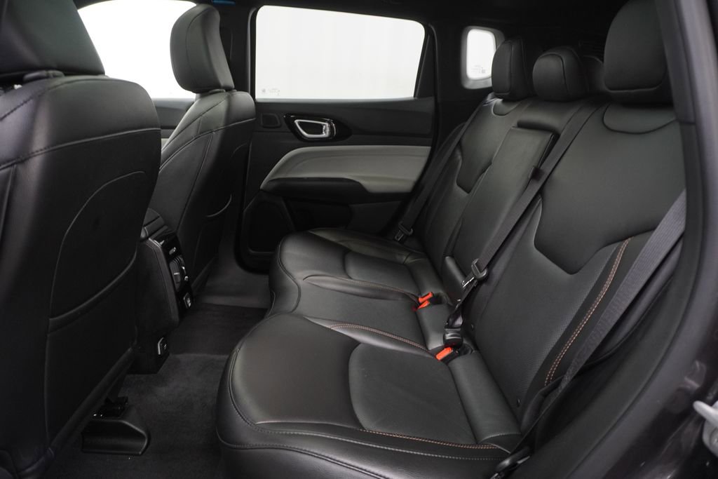 Certified 2023 Jeep Compass Limited w/ Sun and Sound Group AWD/4WD image 18