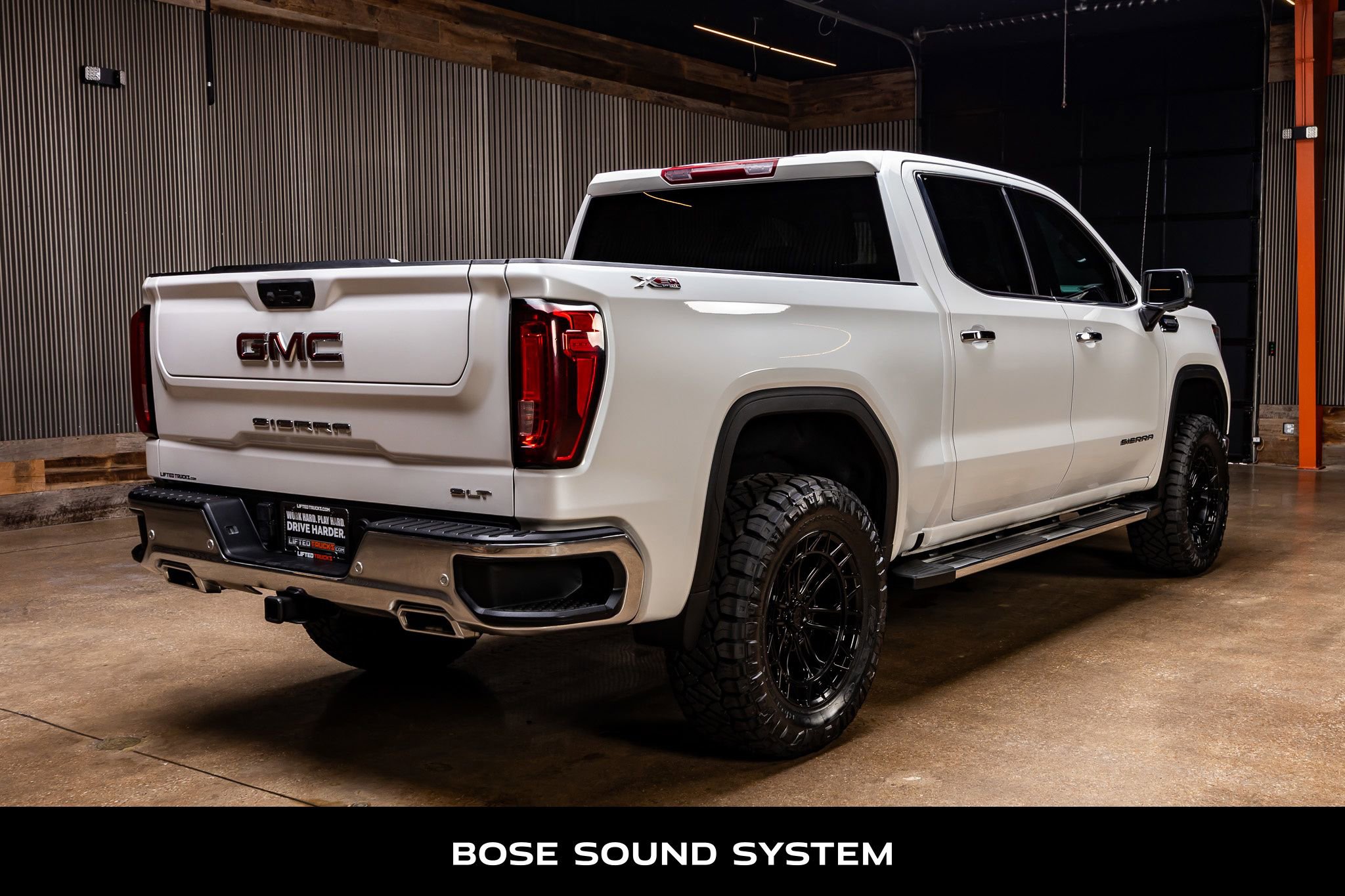 Used 2023 GMC Sierra 1500 SLT AWD/4WD image 10