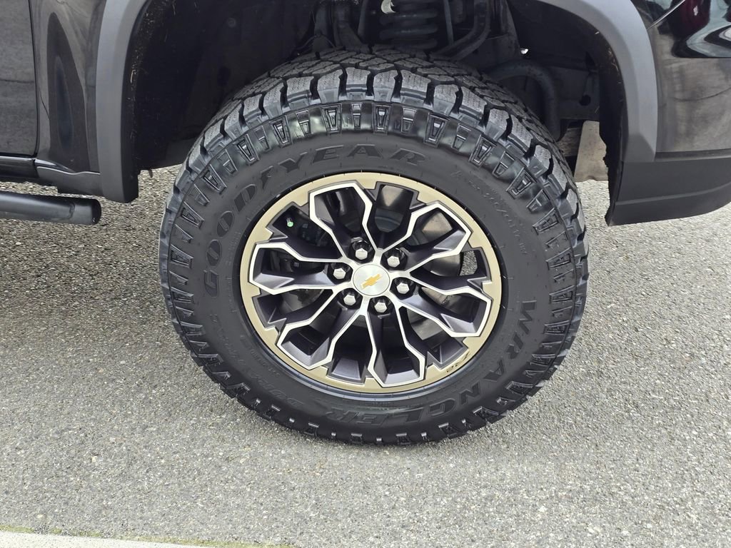 Used 2021 Chevrolet Colorado ZR2 image 9