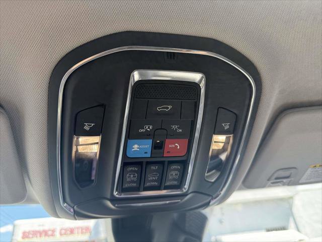 Certified 2023 Jeep Grand Cherokee L Limited AWD/4WD image 24