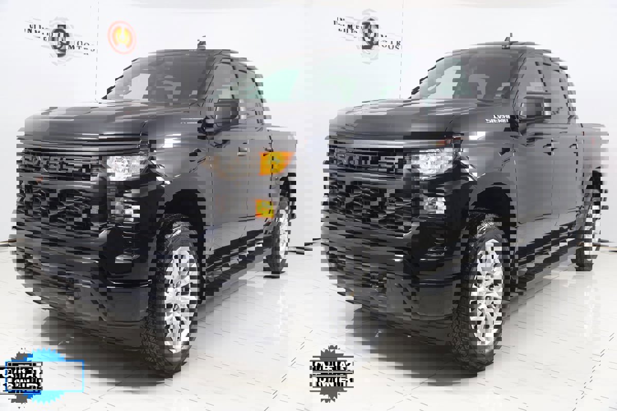 Used 2024 Chevrolet Silverado 1500 Custom image 5